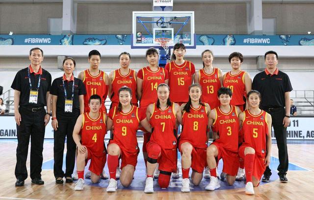 中国女篮半决赛直播时间