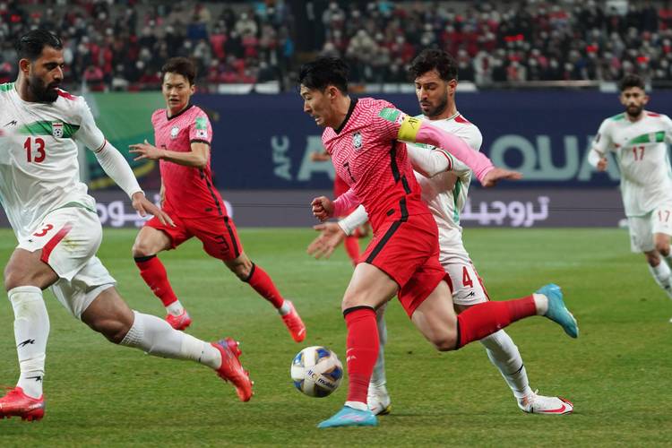 国足世预赛vs伊朗