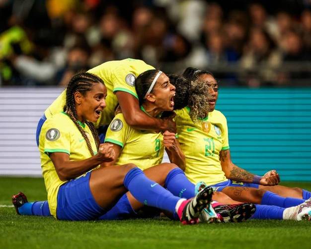 英格兰vs巴西女足